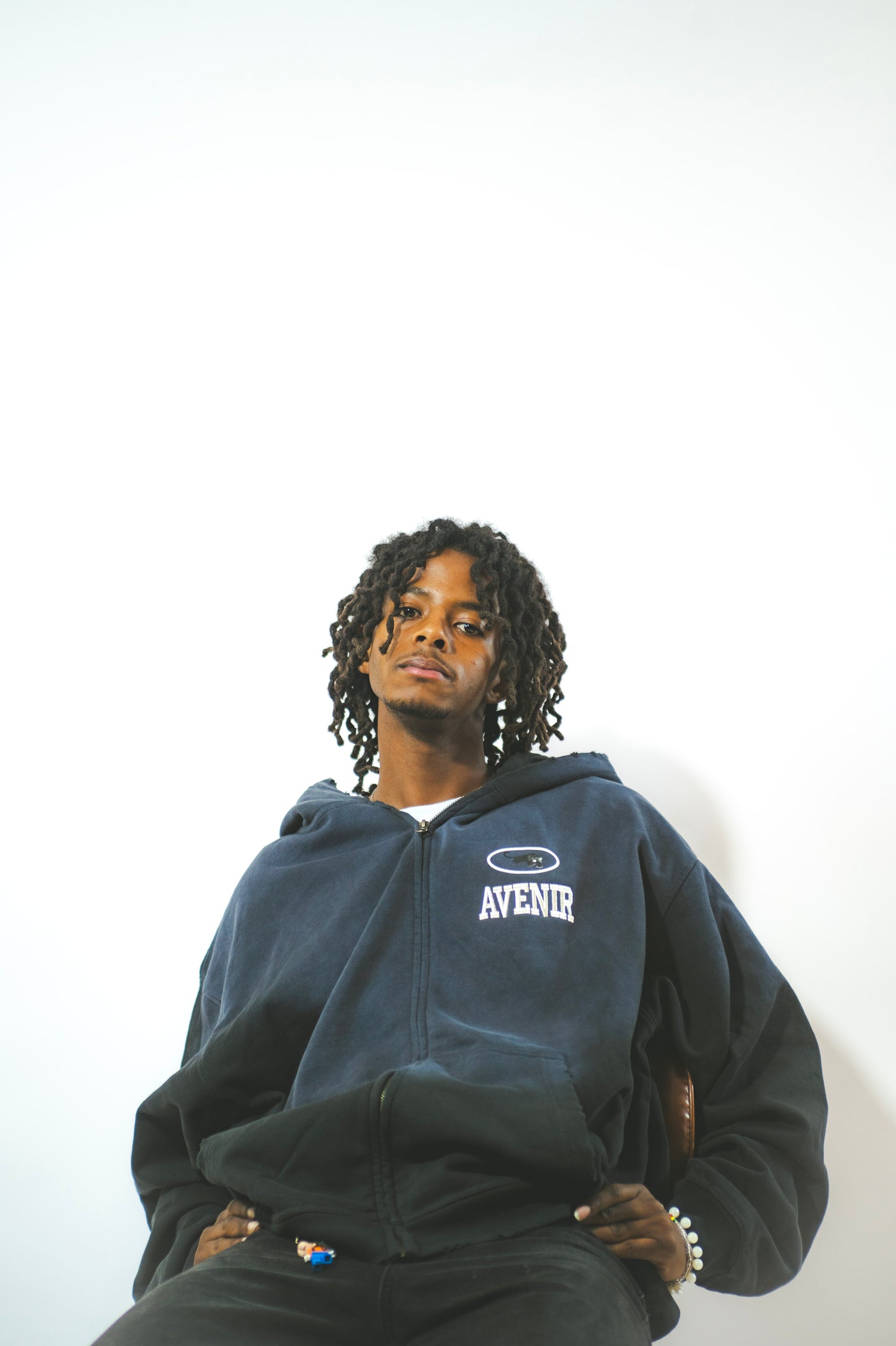 AVENIR Embroidered Jacket