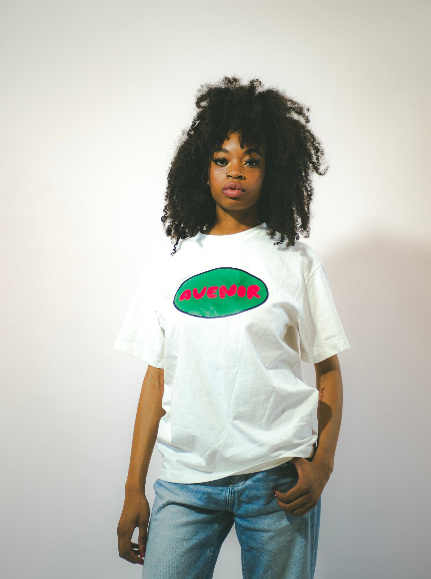 AVENIR Oval Tee