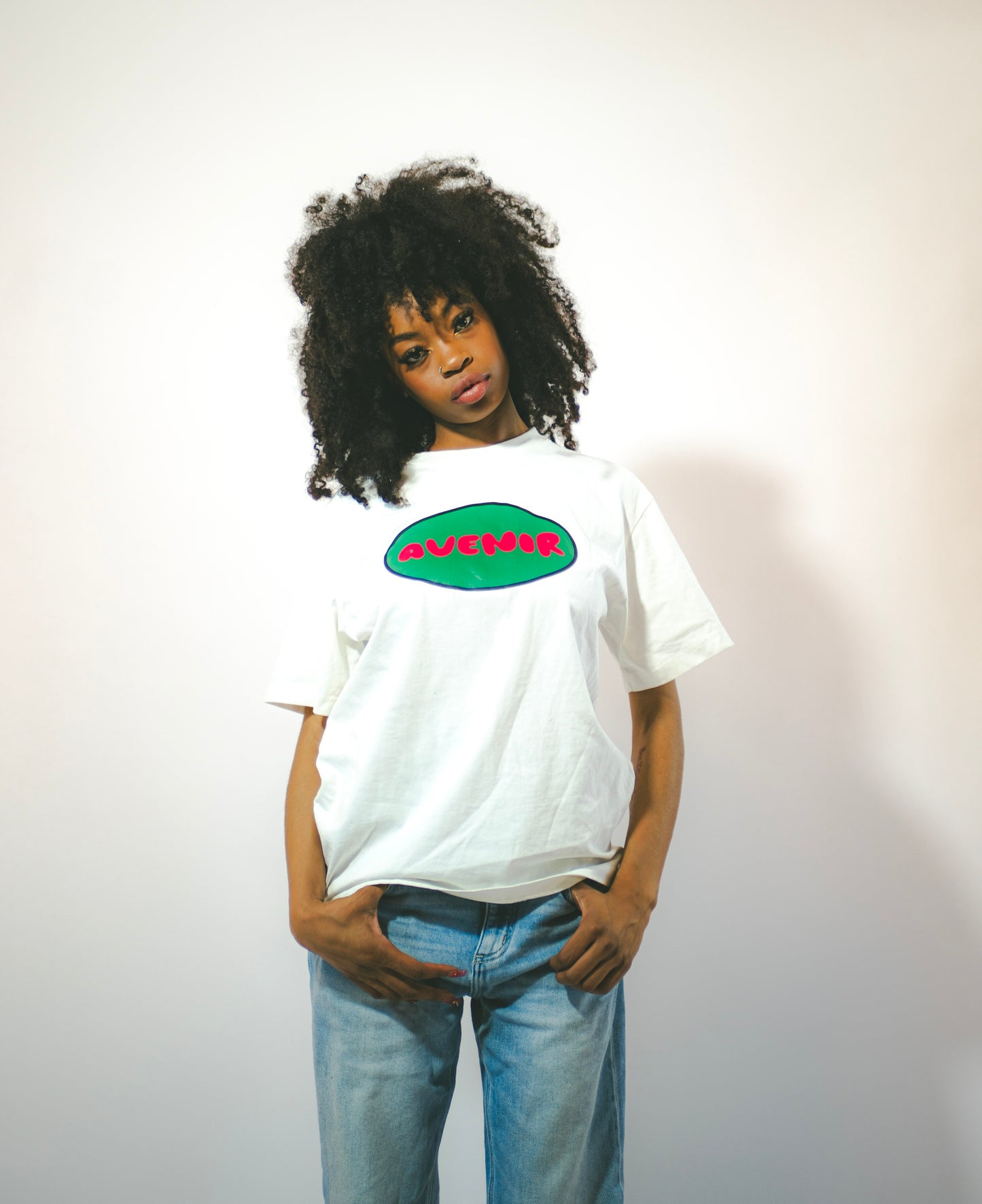 AVENIR Oval Tee